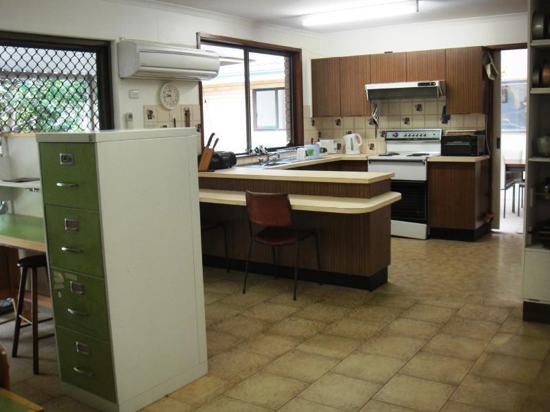 10 Karthena Crescent, Hawks Nest NSW 2324