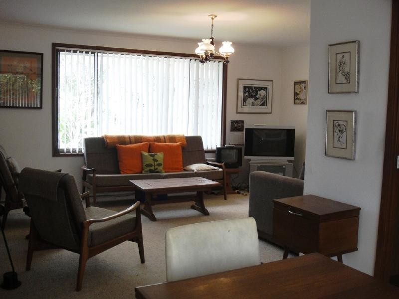 10 Karthena Crescent, Hawks Nest NSW 2324