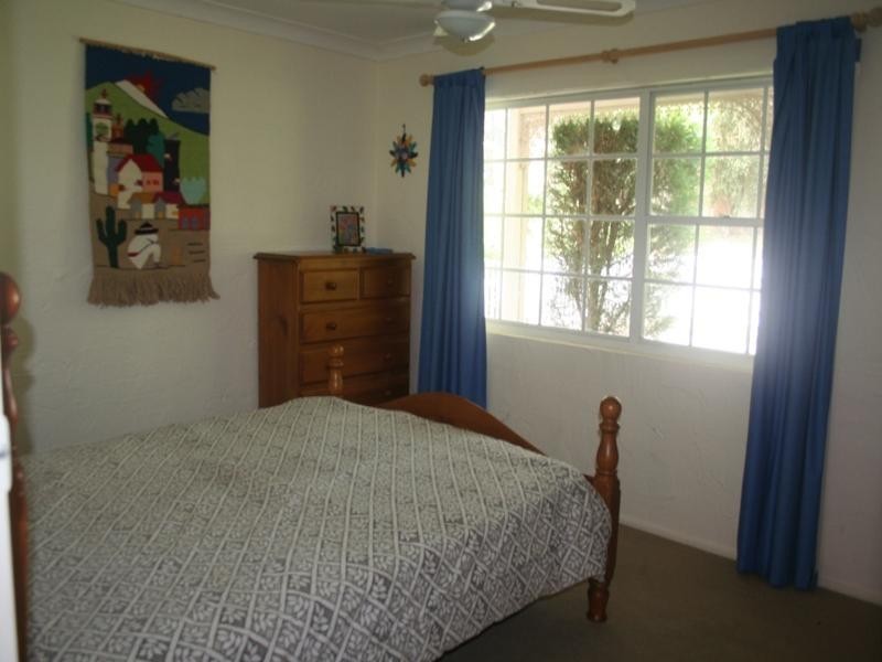 37 Dolphin Avenue, Hawks Nest NSW 2324