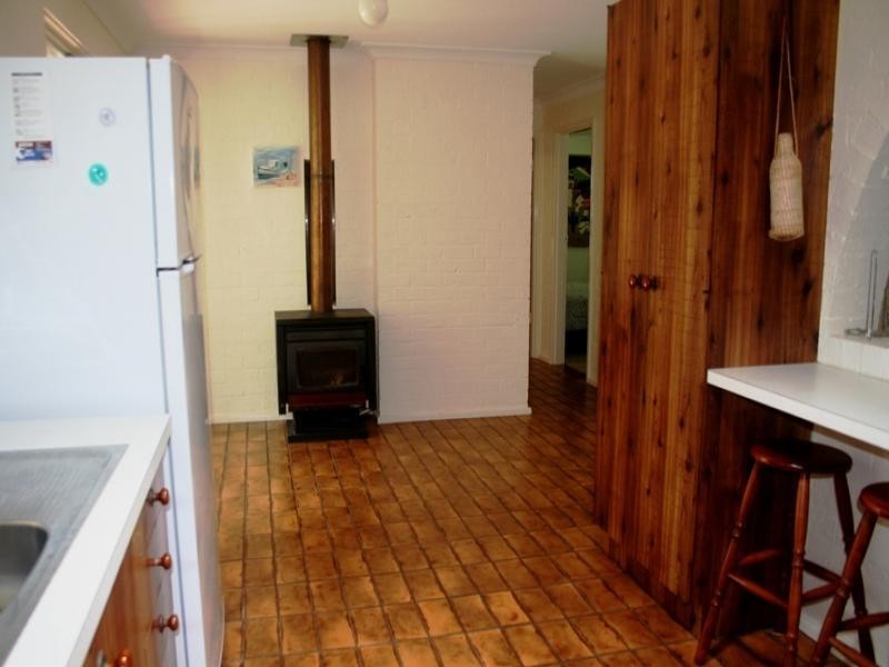 37 Dolphin Avenue, Hawks Nest NSW 2324