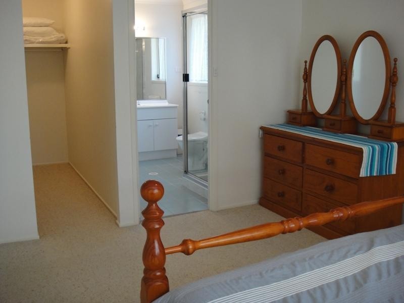 2 Kikarra Crescent, Hawks Nest NSW 2324