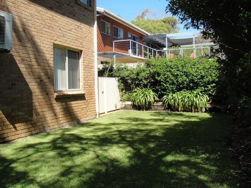 2 Kikarra Crescent, Hawks Nest NSW 2324