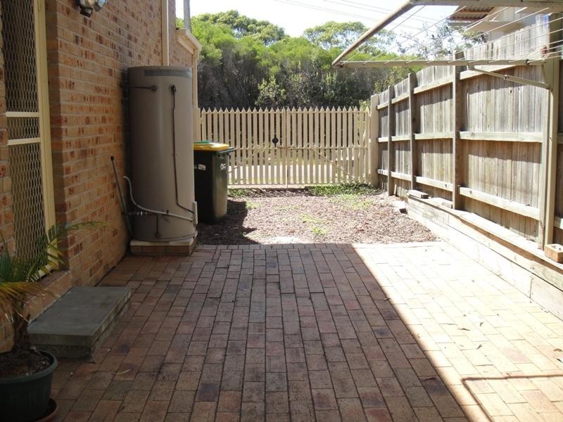 2 Kikarra Crescent, Hawks Nest NSW 2324
