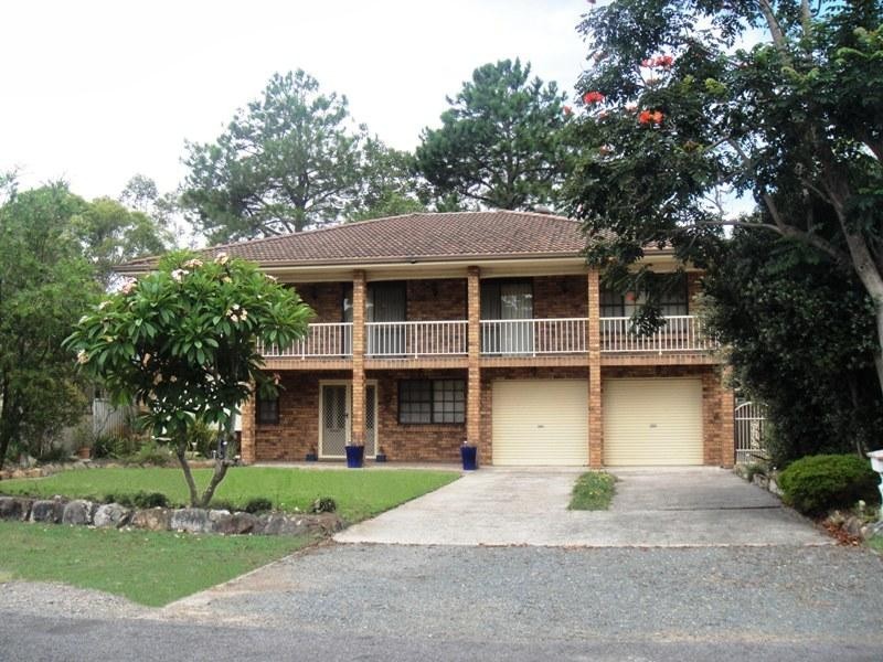 18 Karthena Crescent, Hawks Nest NSW 2324