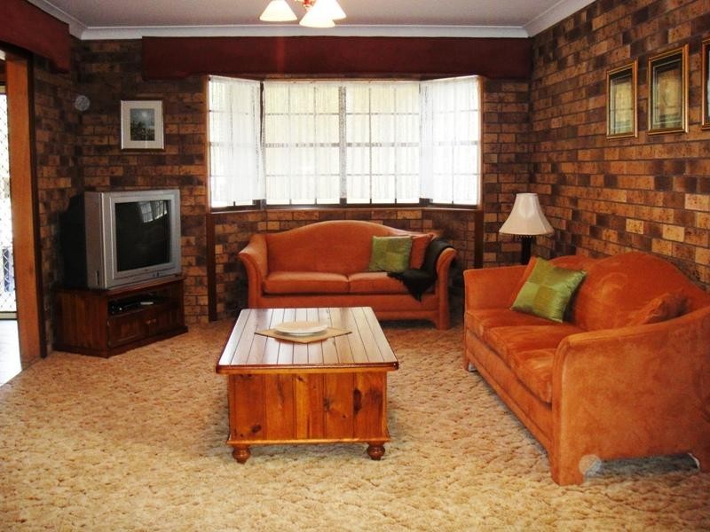 18 Karthena Crescent, Hawks Nest NSW 2324