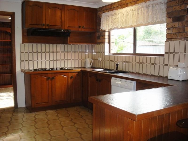 18 Karthena Crescent, Hawks Nest NSW 2324