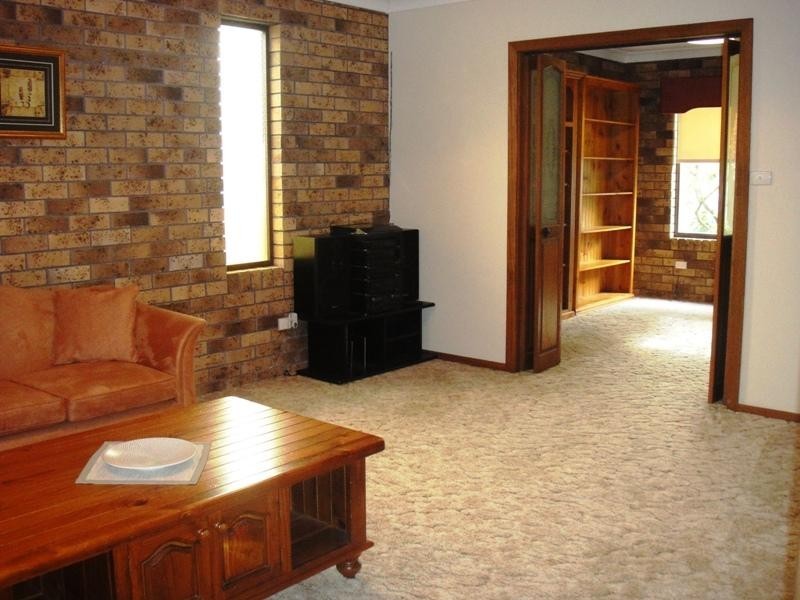 18 Karthena Crescent, Hawks Nest NSW 2324