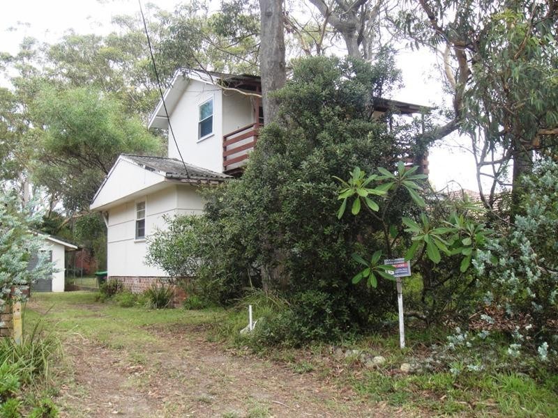 64 Mermaid Avenue, Hawks Nest NSW 2324