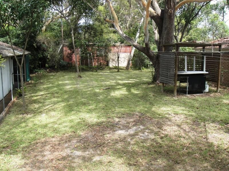 64 Mermaid Avenue, Hawks Nest NSW 2324