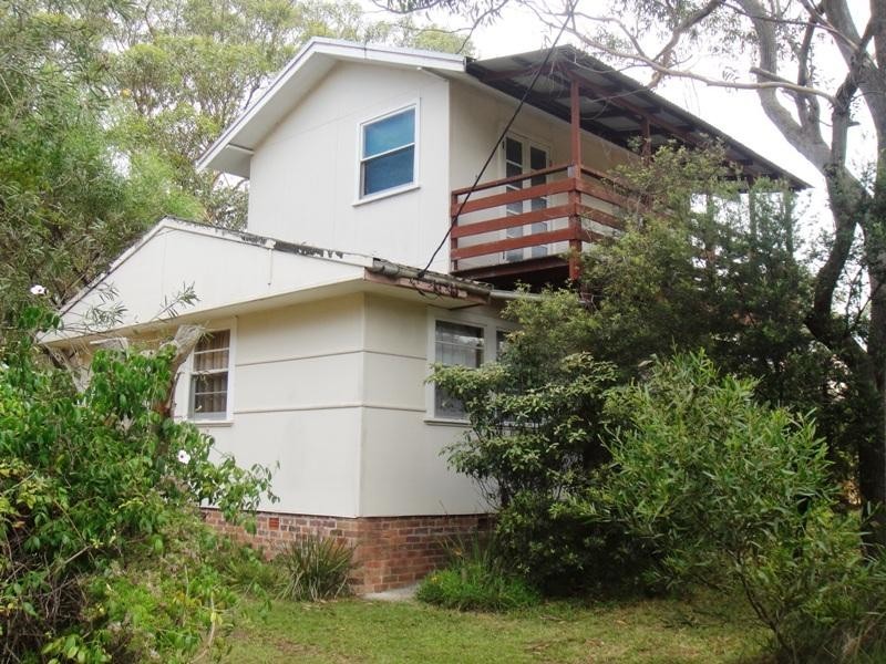 64 Mermaid Avenue, Hawks Nest NSW 2324