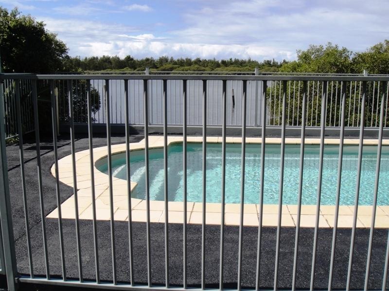 8/1 Marine Drive, Tea Gardens NSW 2324