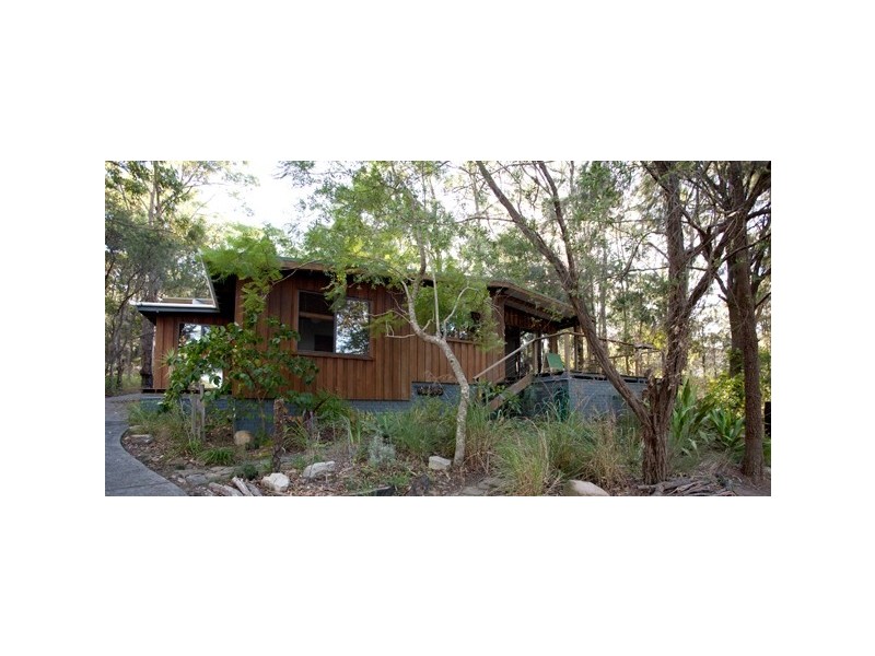 77 Cove Boulevarde, North Arm Cove NSW 2324