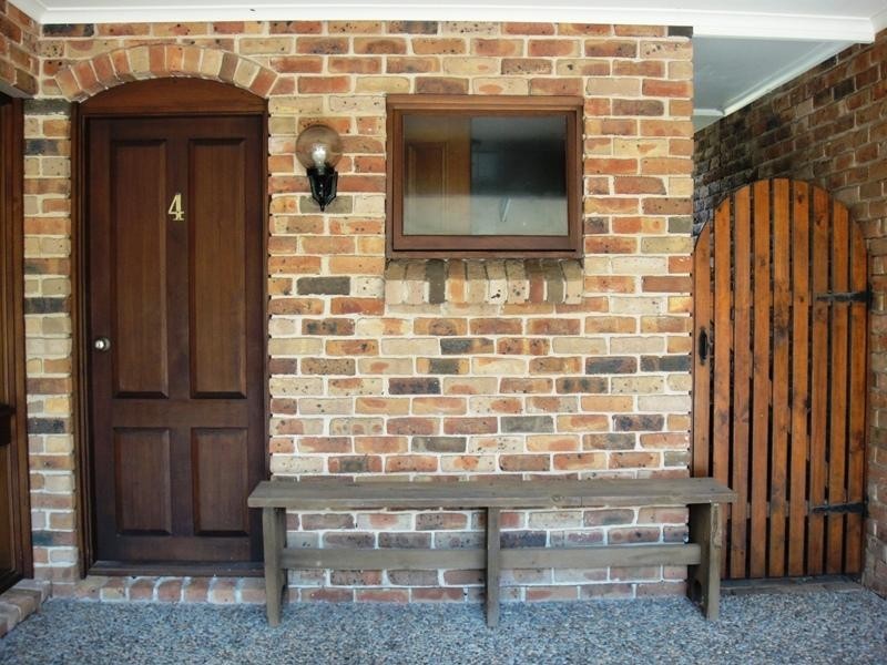 4/2 Bowral Street, Hawks Nest NSW 2324