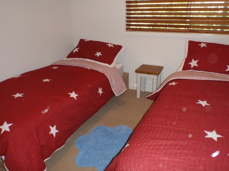 40 Dolphin Avenue Hawks Nest, Hawks Nest NSW 2324