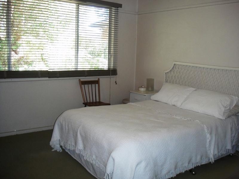 4 Dolphin Avenue, Hawks Nest NSW 2324