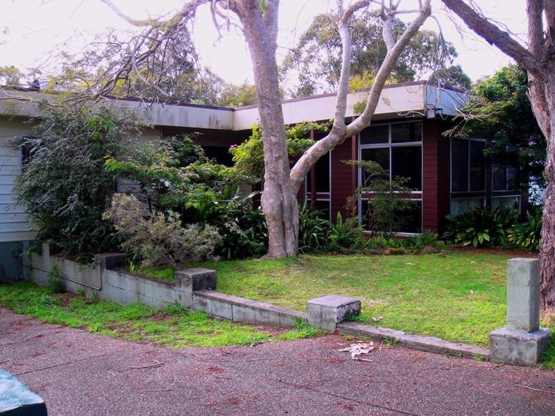 77 Booner Street, Hawks Nest NSW 2324