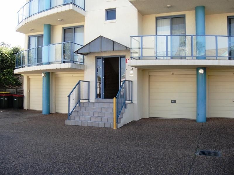 12/1 Beach Road, Hawks Nest NSW 2324