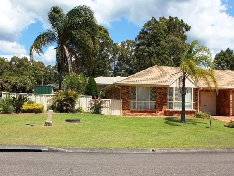 1/2 Zayne Place, Karuah NSW 2324