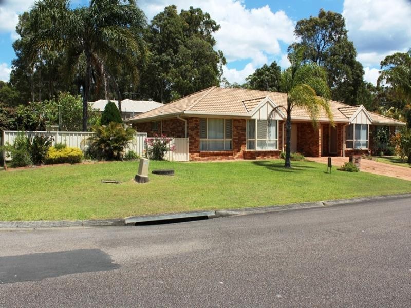 1/2 Zayne Place, Karuah NSW 2324