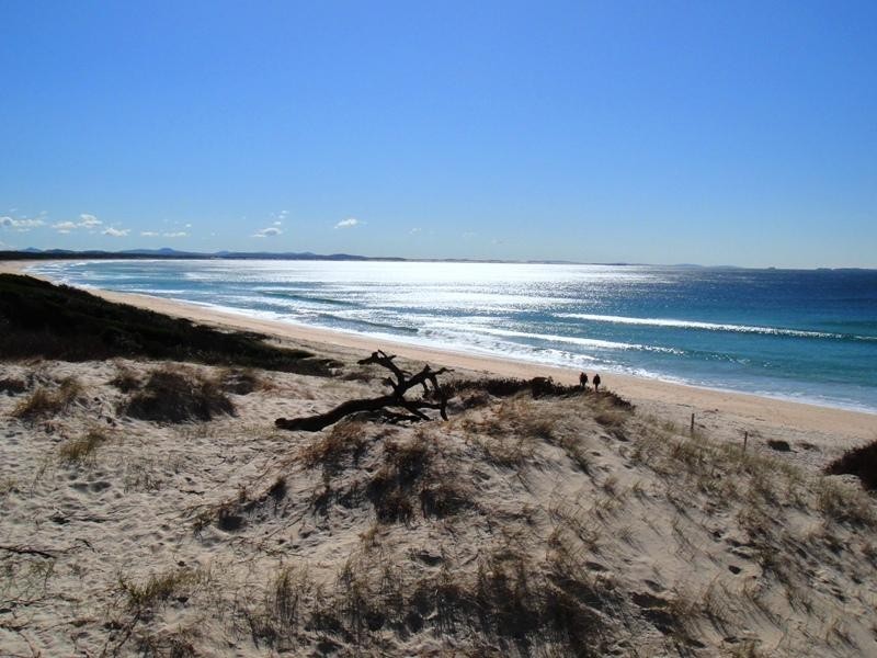 75 Booner Street, Hawks Nest NSW 2324