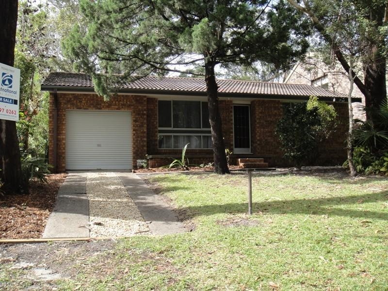 16 Ibis Avenue, Hawks Nest NSW 2324