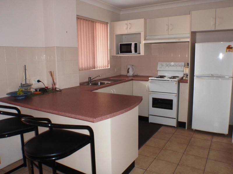 2/32 Binda Street, Hawks Nest NSW 2324