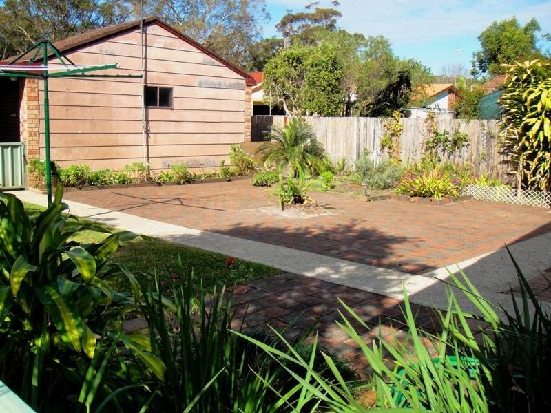 18 Muneela Avenue, Hawks Nest NSW 2324