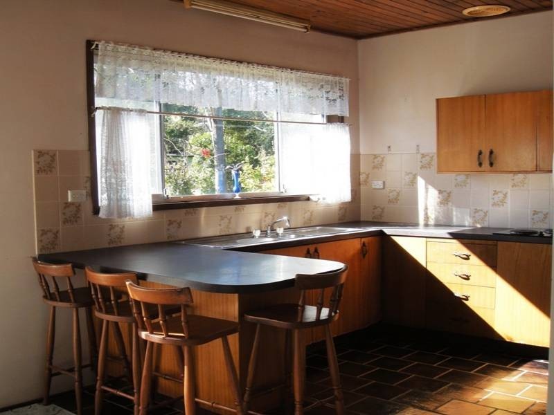 18 Muneela Avenue, Hawks Nest NSW 2324