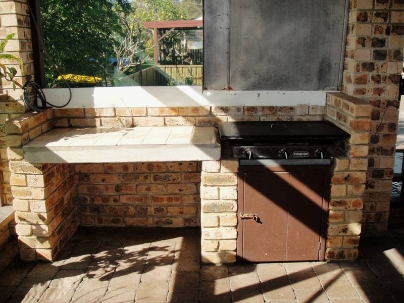 18 Muneela Avenue, Hawks Nest NSW 2324