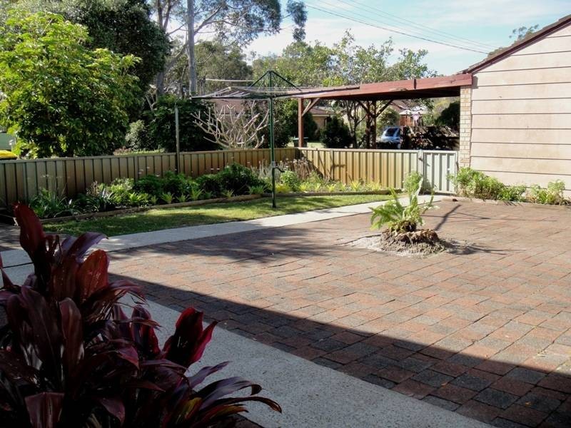 18 Muneela Avenue, Hawks Nest NSW 2324
