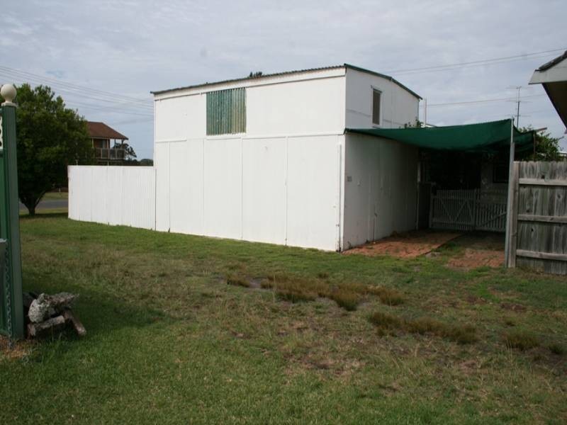 26 Moira Parade, Hawks Nest NSW 2324