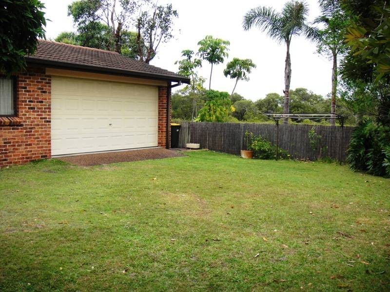 15 Albatross Avenue, Hawks Nest NSW 2324