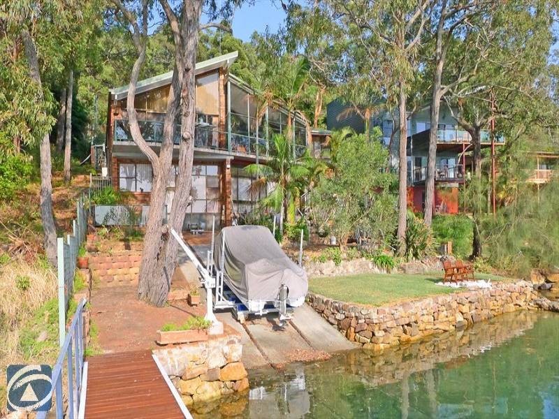 120 Cove Boulevarde, North Arm Cove NSW 2324