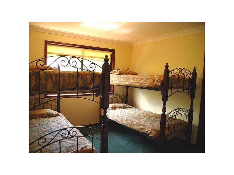 8a Perrumba Street, Hawks Nest NSW 2324