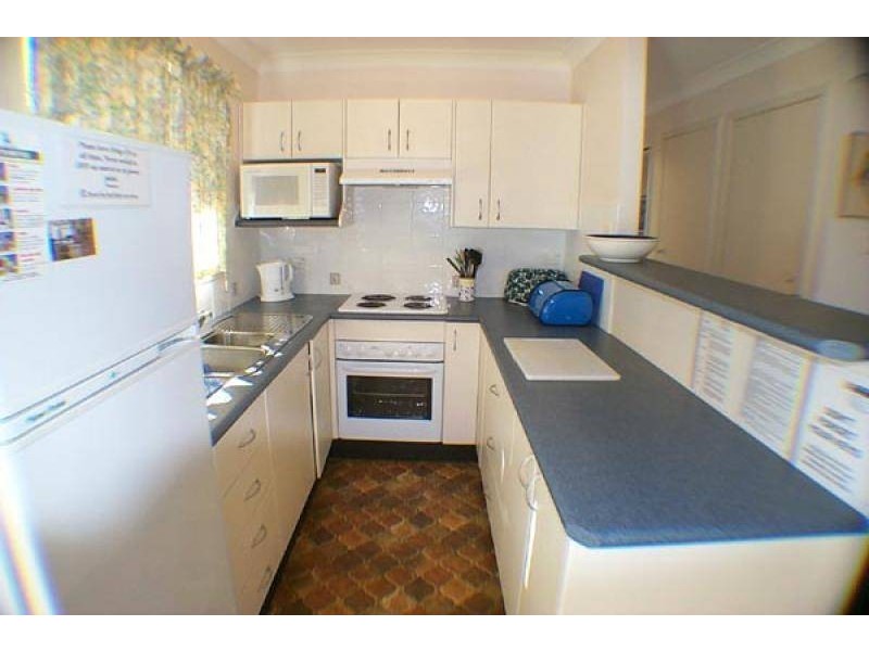 27 Moola Street, Hawks Nest NSW 2324