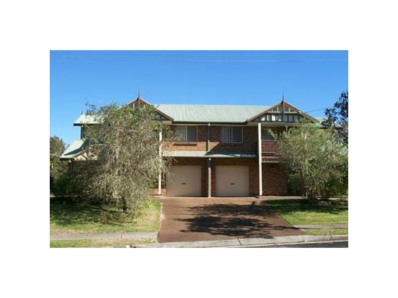 2/1a Coorilla Street, Hawks Nest NSW 2324