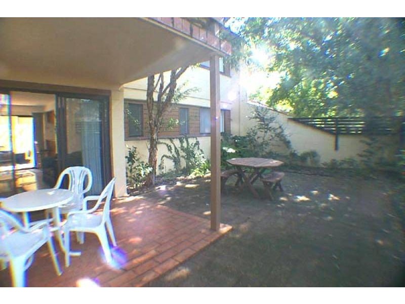 2/72 Mirreen Street, Hawks Nest NSW 2324