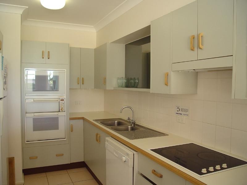 8/1 Beach Road, Hawks Nest NSW 2324