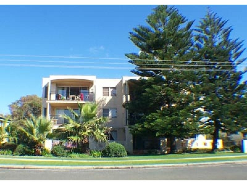6/9 Beach Road, Hawks Nest All, Hawks Nest NSW 2324
