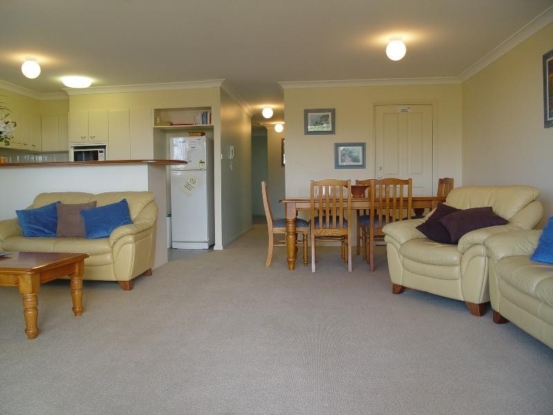 6/9 Beach Road, Hawks Nest All, Hawks Nest NSW 2324