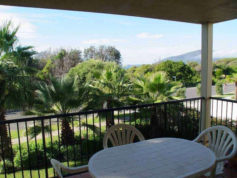 6/9 Beach Road, Hawks Nest All, Hawks Nest NSW 2324