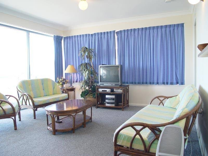 11/1 Beach Road, Hawks Nest NSW 2324