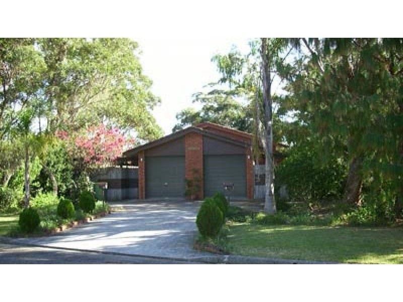 1/4 Carinya Close, Hawks Nest NSW 2324
