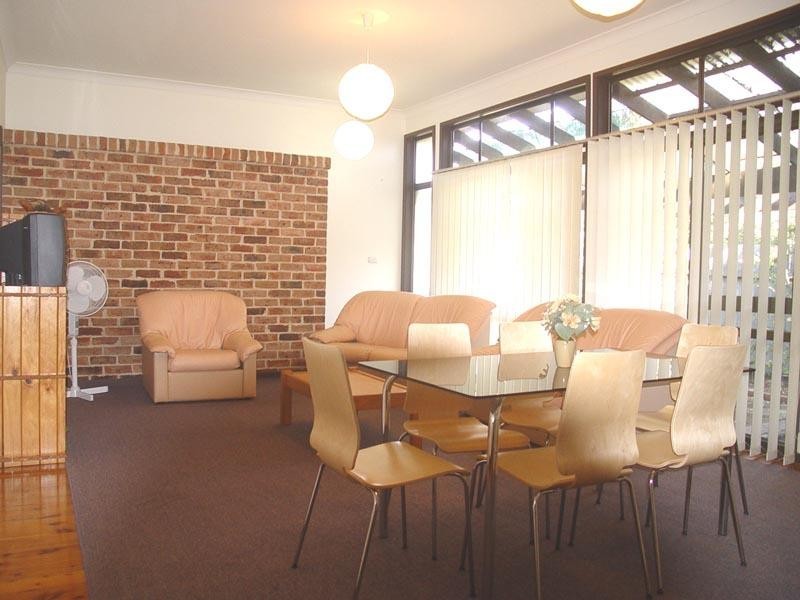1/4 Carinya Close, Hawks Nest NSW 2324