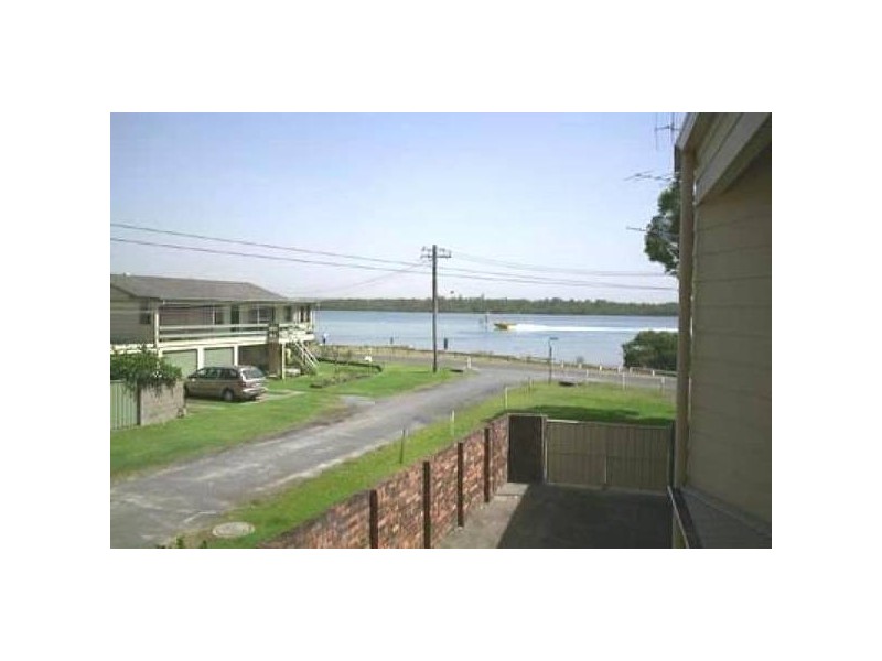 4 Fishermans Walk, Hawks Nest NSW 2324