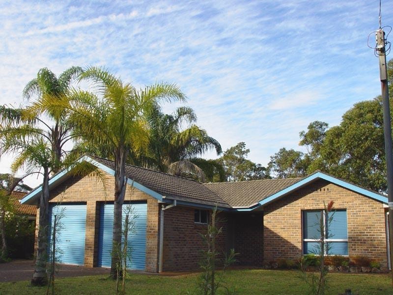 4 Monterra Avenue, Hawks Nest NSW 2324