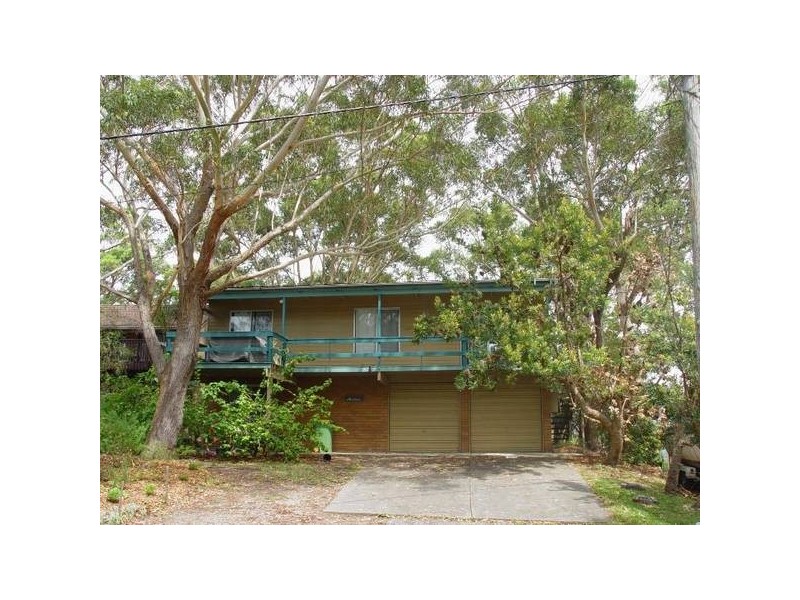 13 Kururma Crescent, Hawks Nest NSW 2324