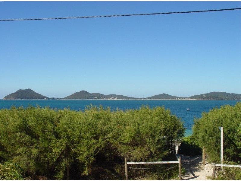 39 The Boulevarde, Hawks Nest NSW 2324