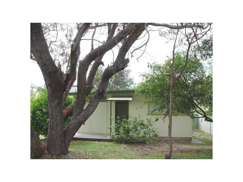 8 Bennett Street, Hawks Nest NSW 2324