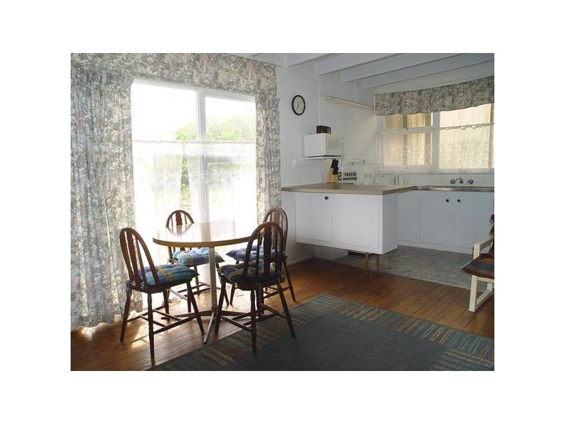 8 Bennett Street, Hawks Nest NSW 2324